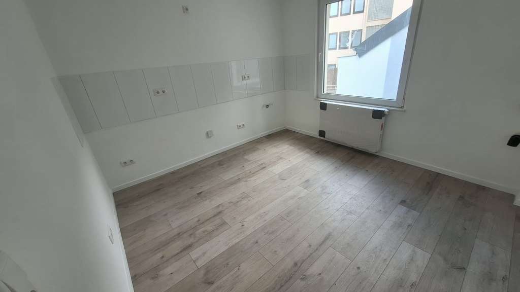 3-Zimmer 50 m² sanierte Wohnung direkt in der Innenstadt – Bild 1